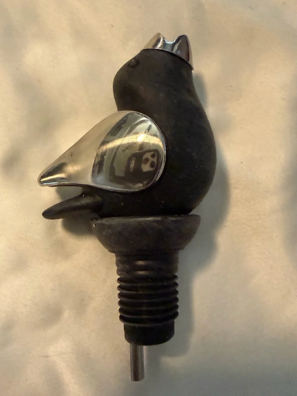 NWOT Chirpy Top Bird Bottle Pourer - (no scratches)